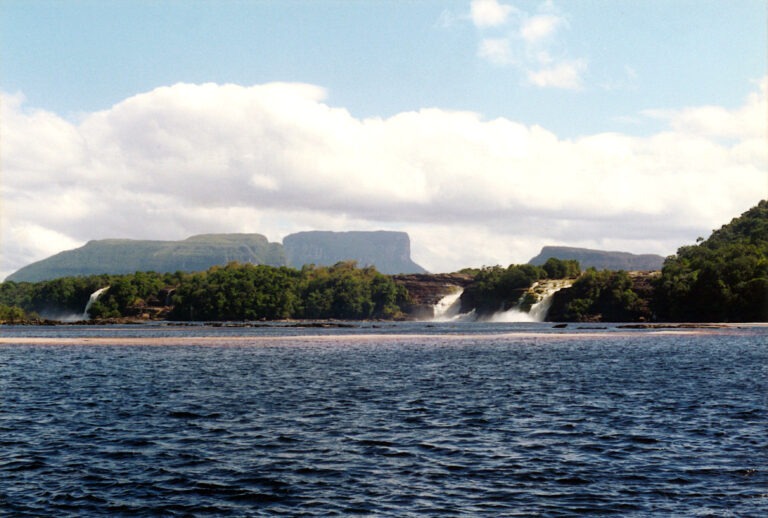Fotografía de la Laguna de Canaima