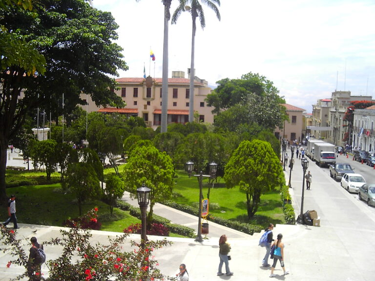 Fotografía de Mérida y de su Plaza Bolívar